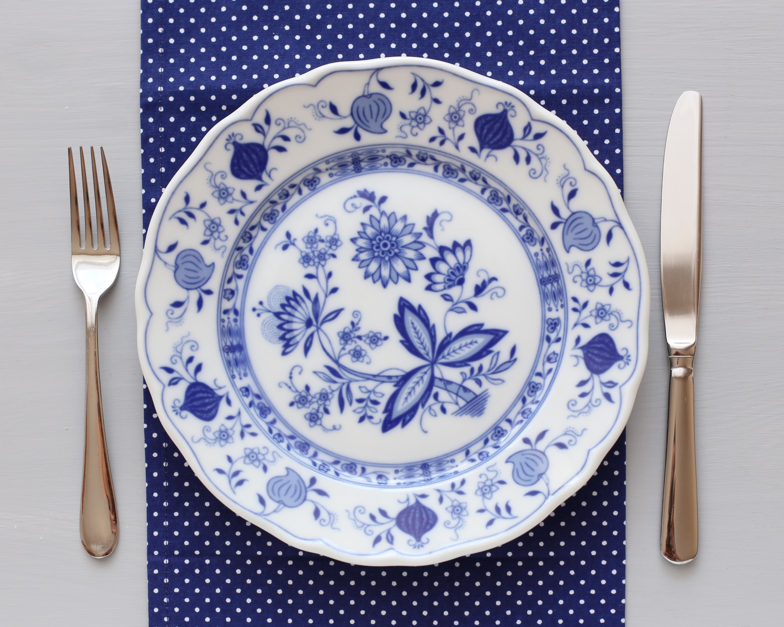 Porzellan Geschirr in Blau-Weiß: Traditionell & zeitlos